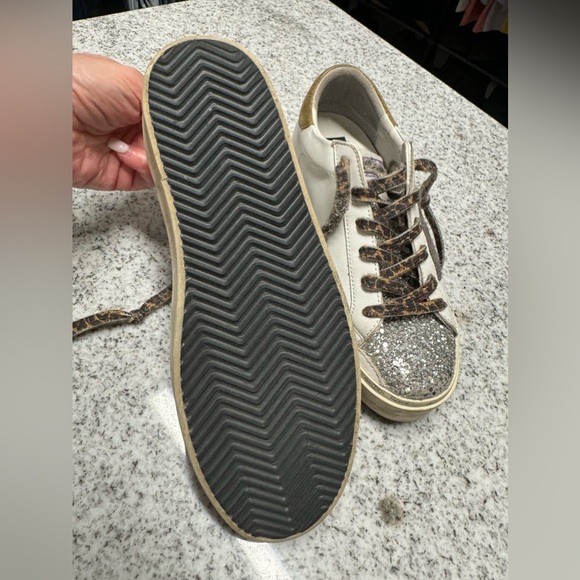 Golden Goose Neiman Marcus exclusive. Size 38. - Picture 8 of 9